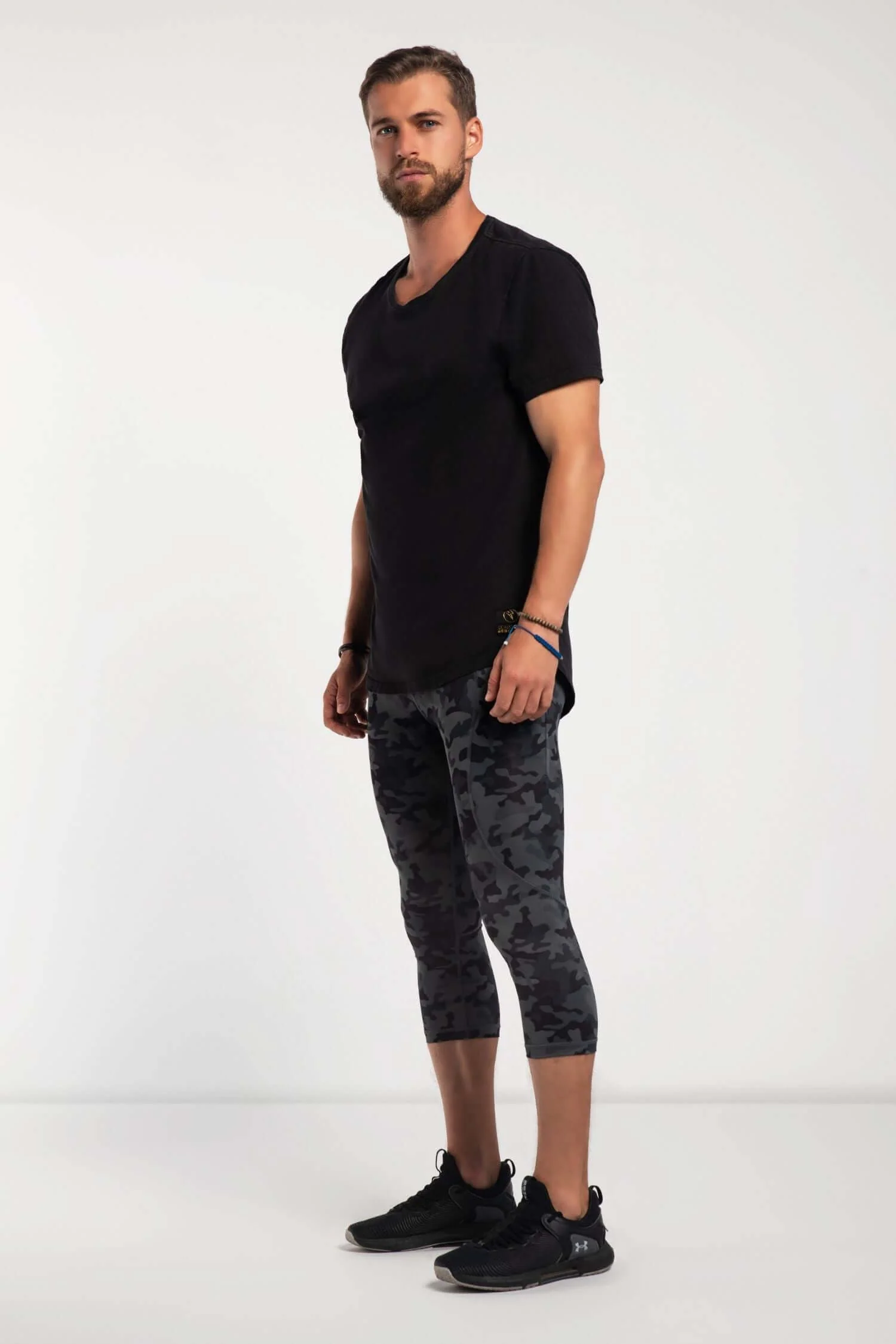 Stealth Camo Recycled 3/4 Meggings - Image 10